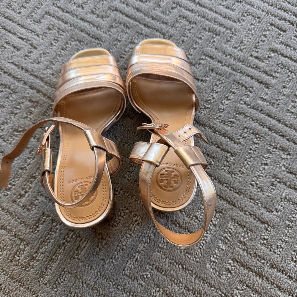 Tory Burch Metallic Strappy Heels Size 8.5 - Picture 15 of 16